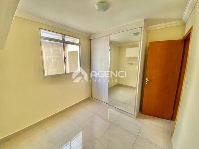 Apartamento para Venda em Contagem - 4