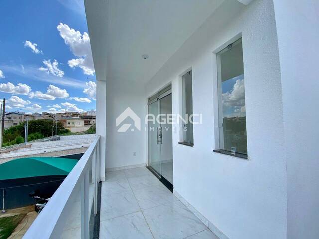 Casa para Venda em Contagem - 4