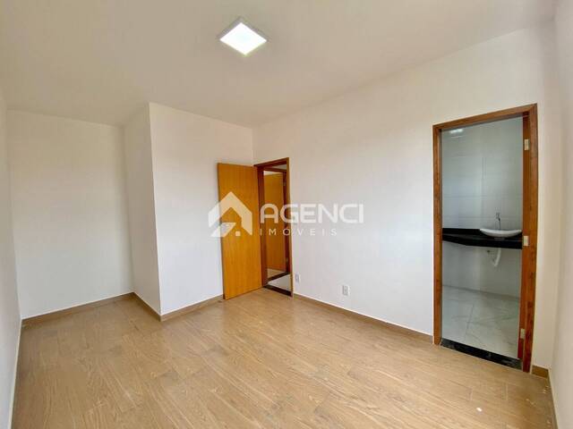 Casa para Venda em Contagem - 4
