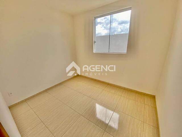 Casa para Venda em Contagem - 5