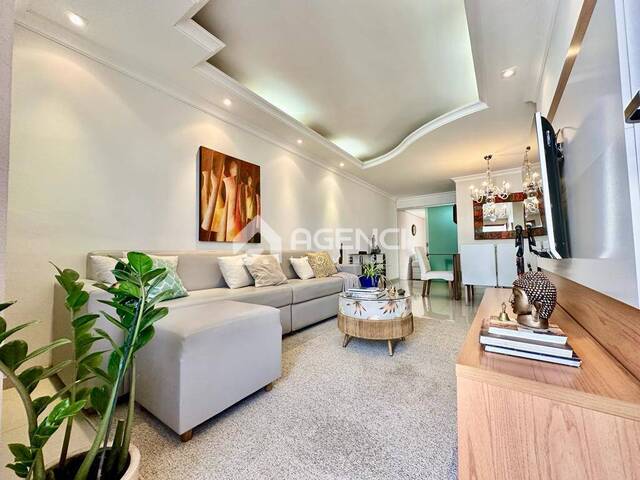 Casa para Venda em Contagem - 3