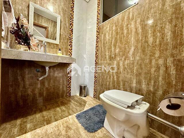 Casa para Venda em Contagem - 4