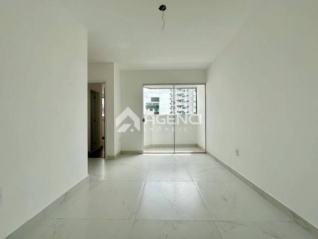 Apartamento para Venda em Contagem - 2