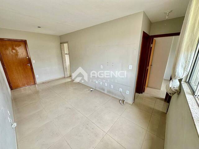 Apartamento para Venda em Contagem - 5