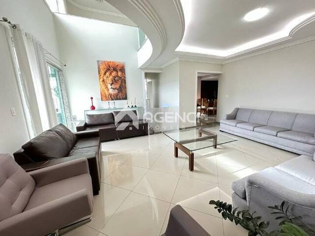 Casa para Venda em Belo Horizonte - 2