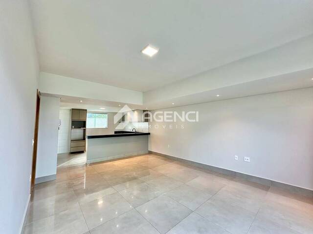 Casa para Venda em Contagem - 4