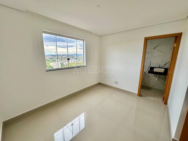 Apartamento para Venda em Contagem - 5