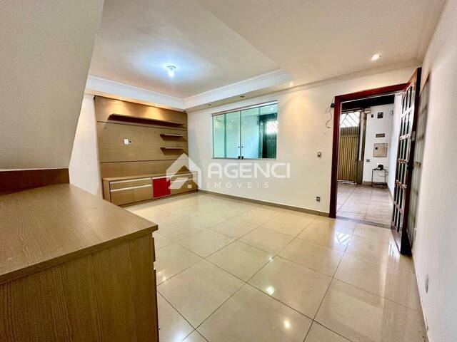 Casa para Venda em Contagem - 4