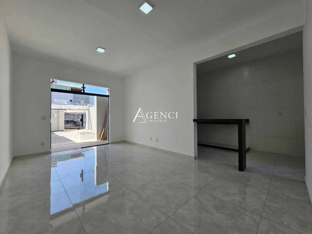 #625 - Casa para Venda em Contagem - MG - 2