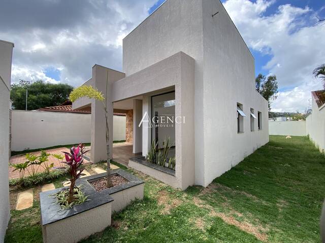 #664 - Casa para Venda em Nova Lima - MG - 2