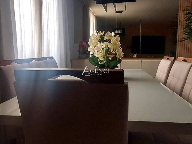 Apartamento para Venda em Contagem - 5