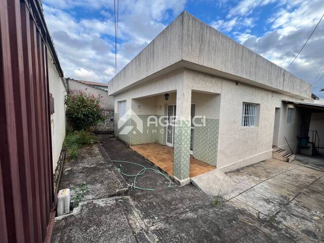 #676 - Casa para Venda em Belo Horizonte - MG - 1