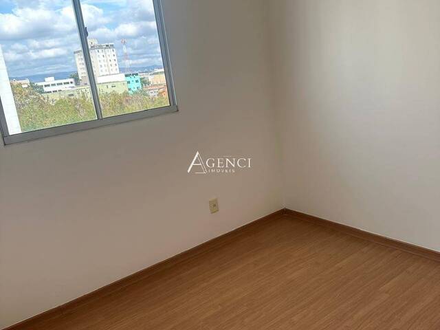 Apartamento para Venda em Contagem - 5