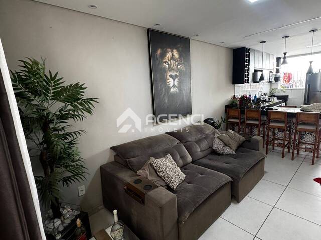 #708 - Casa para Venda em Contagem - MG - 1