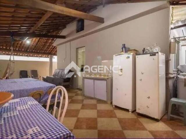 Casa para Venda em Contagem - 5