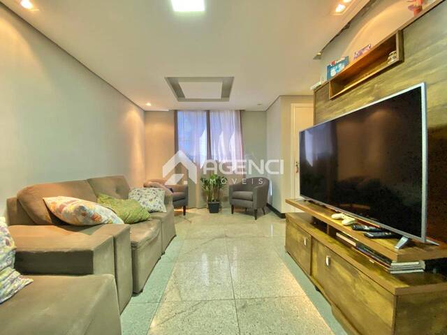 Casa para Venda em Contagem - 3