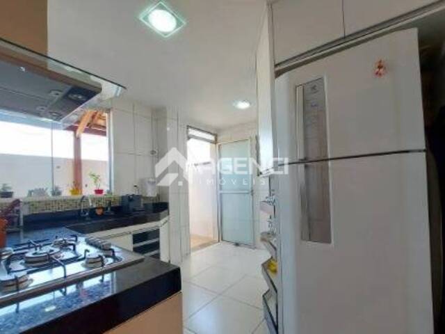 Apartamento para Venda em Contagem - 5