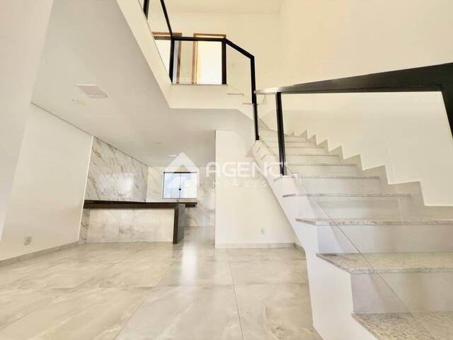 Casa para Venda em Contagem - 4