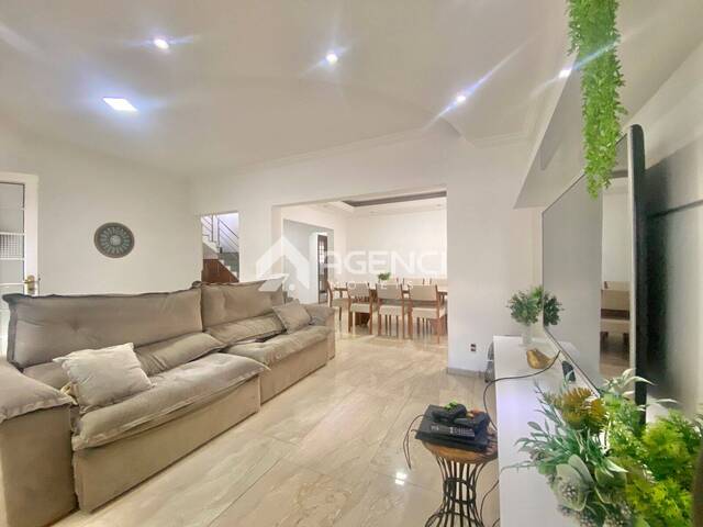 #755 - Casa para Venda em Belo Horizonte - MG - 2