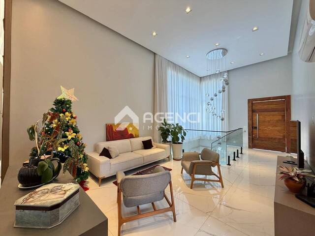 Casa para Venda em Contagem - 5