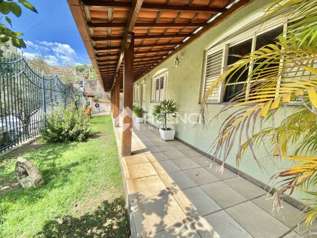 Casa para Venda em Belo Horizonte - 4