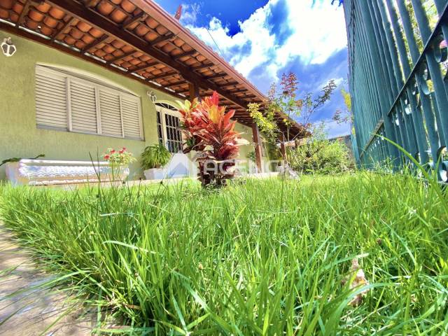 #813 - Casa para Venda em Belo Horizonte - MG - 2