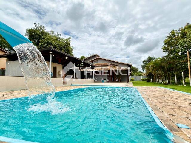 #852 - Casa para Venda em Esmeraldas - MG - 1