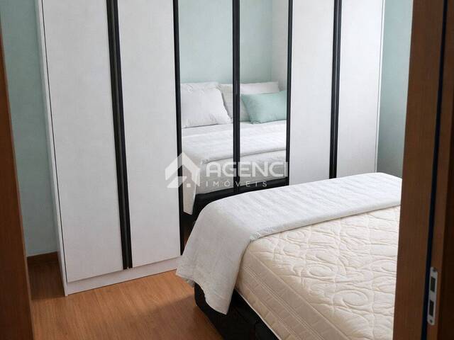 Apartamento para Venda em Contagem - 4