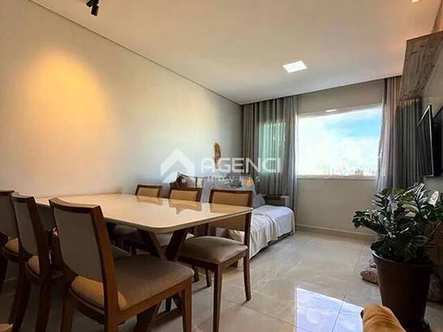 Casa para Venda em Contagem - 4