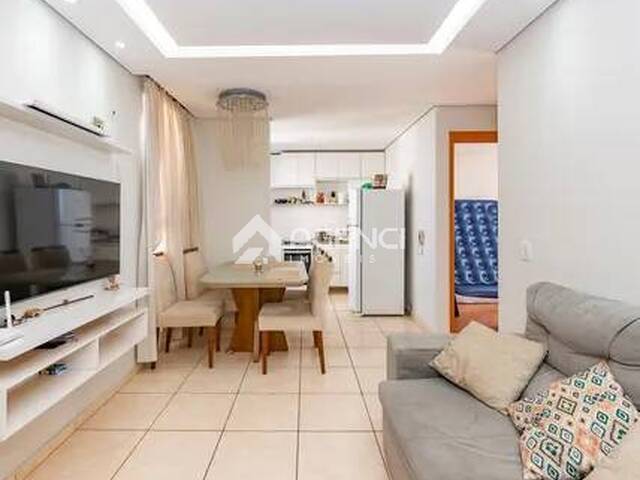 Apartamento para Venda em Contagem - 2