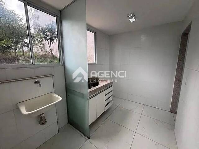 Apartamento para Venda em Contagem - 3