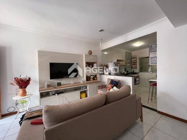 Casa para Venda em Contagem - 2